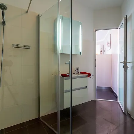 Apartment Vanesa 3 *